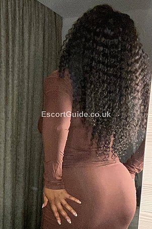 Melody Banks Escort in London