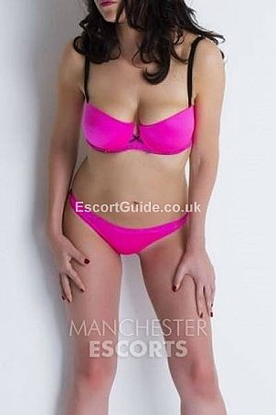 Claudia Escort in Manchester