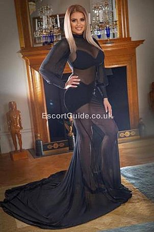 Bella Sparkles Escort in London
