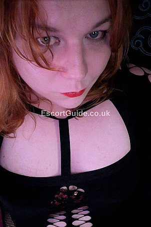 Red_lilly Escort in Halifax