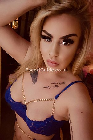 Brook-XoX Escort in Huddersfield