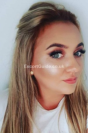 Ruby Escort in Cheltenham