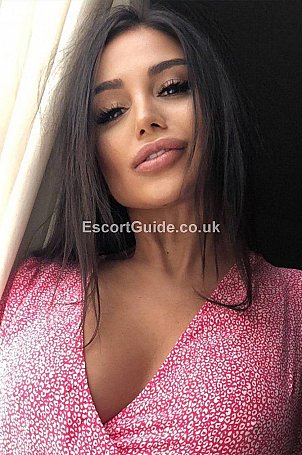 Gayana Escort in London