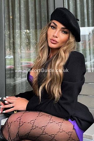 Hannah Escort in London