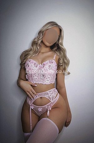 Blondie Sparkles Escort in Chelmsford