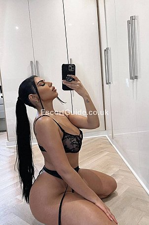 Dina London Escort in London