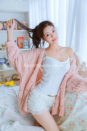 Momoka Escort in London