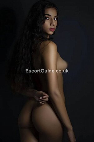 Ezora Escort in London