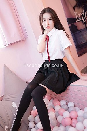 Yumi Escort in London