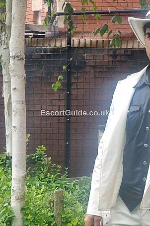 Alexmiandi Escort in Cardiff