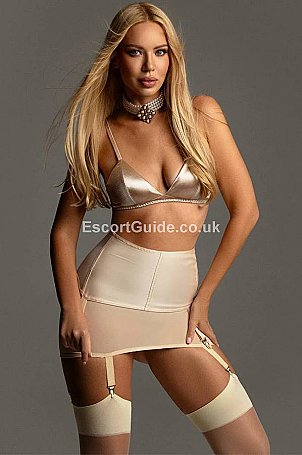 Riviera Escort in London