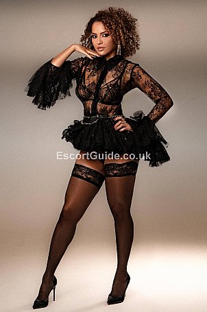 Nemola Escort in London