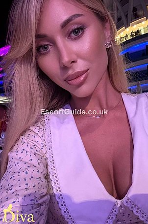 Mityana Escort in London
