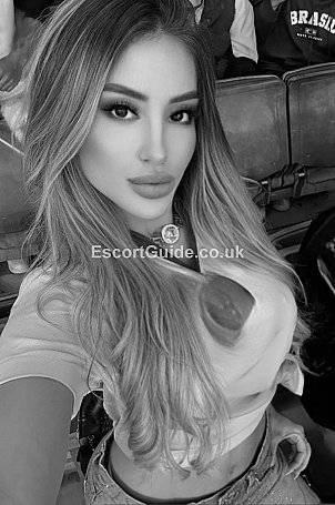 Mamani Escort in London