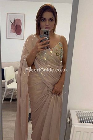 Shreya Escort in London