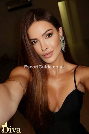 Maine Escort in London