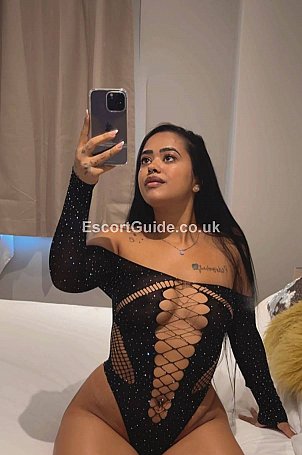 Mirella - Hot Brazilian Escort in Heathrow