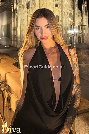 Sharlotte Escort in London