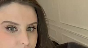 Santal Escort in London