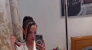 Bella Escort in London